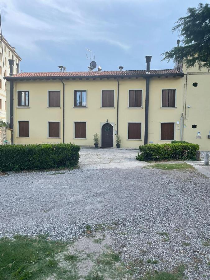 Appartamento a Verona e parcheggio nella proprietà Exterior foto